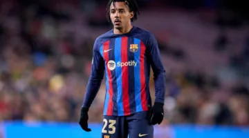 برشلونة يعزز محادثاته لتمديد عقد لاعبه