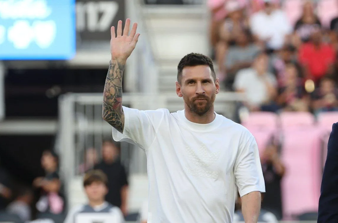 برشلونة يعلن عن موعد افتتاح كامب نو بمشاركة ميسي برشلونة يعلن عن موعد افتتاح كامب نو بمشاركة ميسي