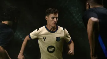 برشلونة يكشف عن الشكل الجديد لقمصانه الثانية للموسم القادم 2026
