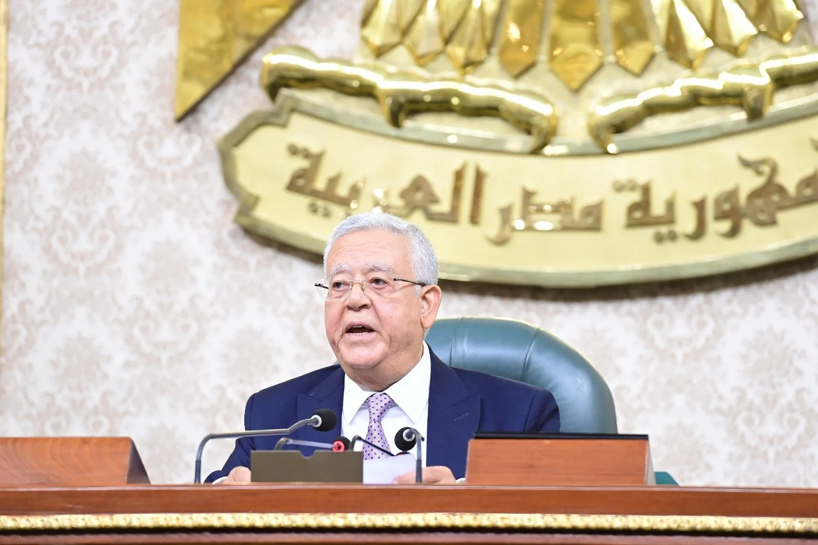 برلمان يعقد 62 جلسة عامة ويصادق على 186 قانونًا خلال الدورة الخامسة ما مجموعه 220 ساعة عمل برلمان يعقد 62 جلسة عامة ويصادق على 186 قانونًا خلال الدورة الخامسة ما مجموعه 220 ساعة عمل
