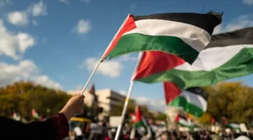 بريطانيا ترد على انتقادات إسرائيل بشأن احتمال اعترافها بفلسطين كدولة.