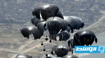 بريطانيا ترسل أولى دفعات المساعدة الجوية إلى غزة
