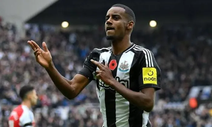 بعد الرحيل المفاجئ لجوتا.. ليفربول يسعى بسرعة للتعاقد مع لاعب من نيوكاسل