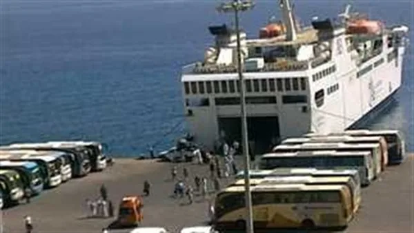 بعد تحسن الطقس.. استئناف العمل في ميناء نويبع البحري واستقرار الحركة البحرية بعد تحسن الطقس.. استئناف العمل في ميناء نويبع البحري واستقرار الحركة البحرية