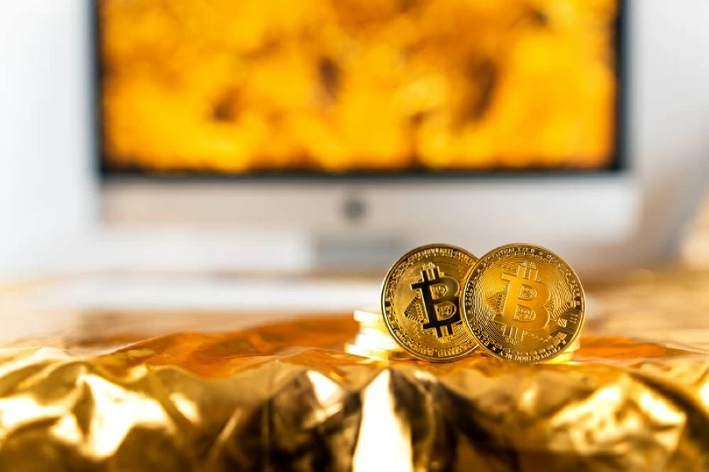 بعد تخطيها 122 ألف دولار.. هل ستواجه بيتكوين تصحيحاً حاداً؟