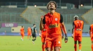 بعد تسديدة محمد شريف.. بيراميدز يجذب “هداف الزمالك” بتوجيه يورتشيتش