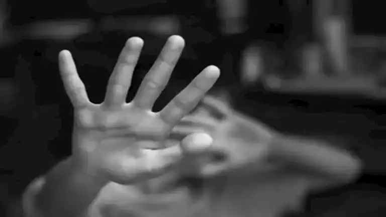بعد ثلاثة أيام من المعاناة.. أب يجهز على طفله بدم بارد في الفيوم بعد ثلاثة أيام من المعاناة.. أب يجهز على طفله بدم بارد في الفيوم