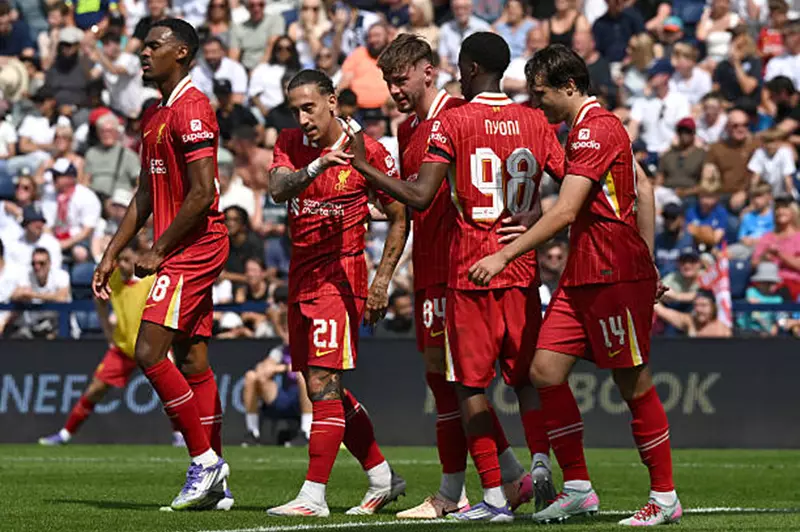 بعد دياز.. لاعب آخر من ليفربول في دائرة المغادرة