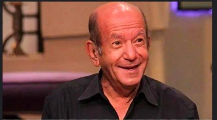 بعد رحلة صحية صعبة.. لطفي لبيب يغادر الحياة تاركاً وراءه إرثاً فنياً خالداً