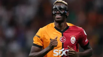 بعد رفضه عرض الهلال.. أوسيمين يحدد مصيره في سوق الانتقالات الصيفية