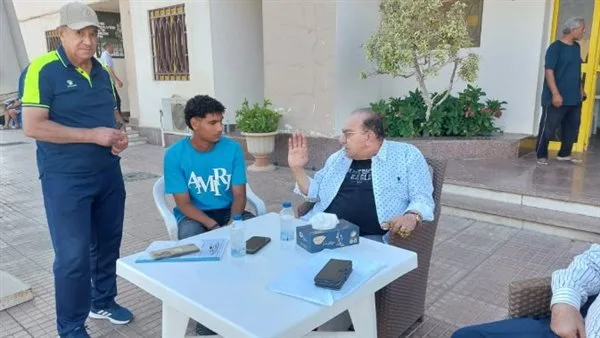 بعد صلاح والنني.. المقاولون العرب يفتحون الأبواب لمحمد طارق نحو الاحتراف في أوروبا بعد صلاح والنني.. المقاولون العرب يفتحون الأبواب لمحمد طارق نحو الاحتراف في أوروبا