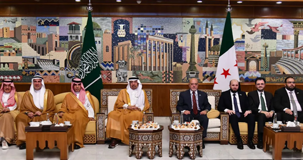 بـ 23 مليار ريال و47 اتفاقية لتنمية: الرياض ترسّم طريق التعافي للاقتصاد السوري بـ 23 مليار ريال و47 اتفاقية لتنمية: الرياض ترسّم طريق التعافي للاقتصاد السوري