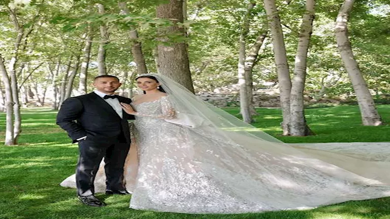 بفساتين ساحرة.. زفاف ابن إيلي صعب يتحول إلى احتفال بالأزياء. بفساتين ساحرة.. زفاف ابن إيلي صعب يتحول إلى احتفال بالأزياء.
