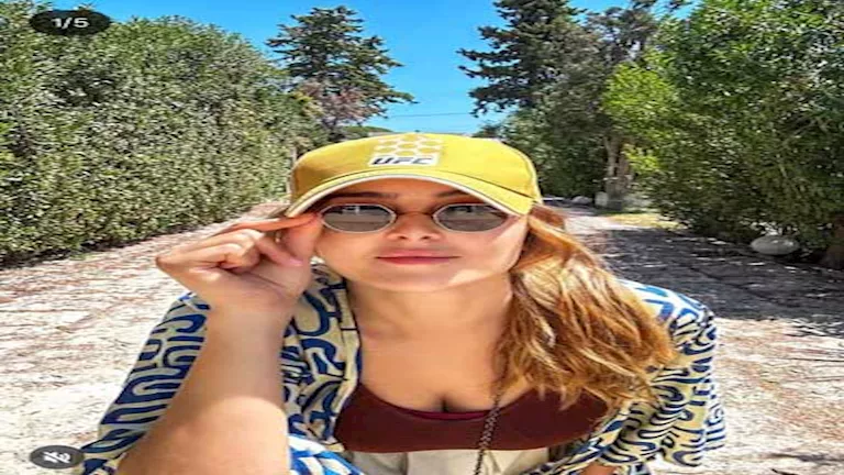 بلمسة من الأناقة والبساطة.. عائشة بن أحمد تبرز بإطلالة صيفية مميزة بلمسة من الأناقة والبساطة.. عائشة بن أحمد تبرز بإطلالة صيفية مميزة