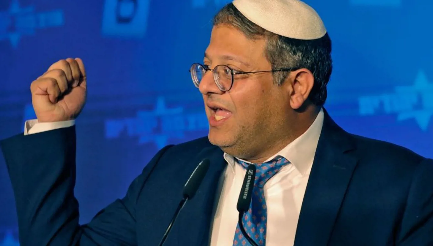 بن غفير يطلب من نتنياهو: أرسلوا القنابل بدلاً من المساعدات إلى غزة بن غفير يطلب من نتنياهو: أرسلوا القنابل بدلاً من المساعدات إلى غزة