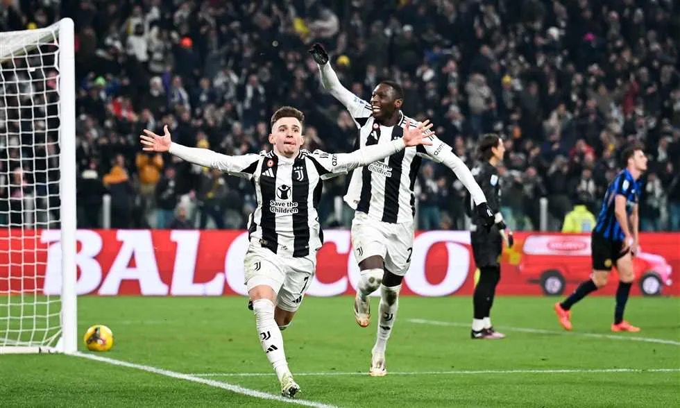بورتو يكشف لـ في الجول تفاصيل بند الشرط الجزائي لكونسيساو وموقف النادي بشأن استمراره. بورتو يكشف لـ في الجول تفاصيل بند الشرط الجزائي لكونسيساو وموقف النادي بشأن استمراره.