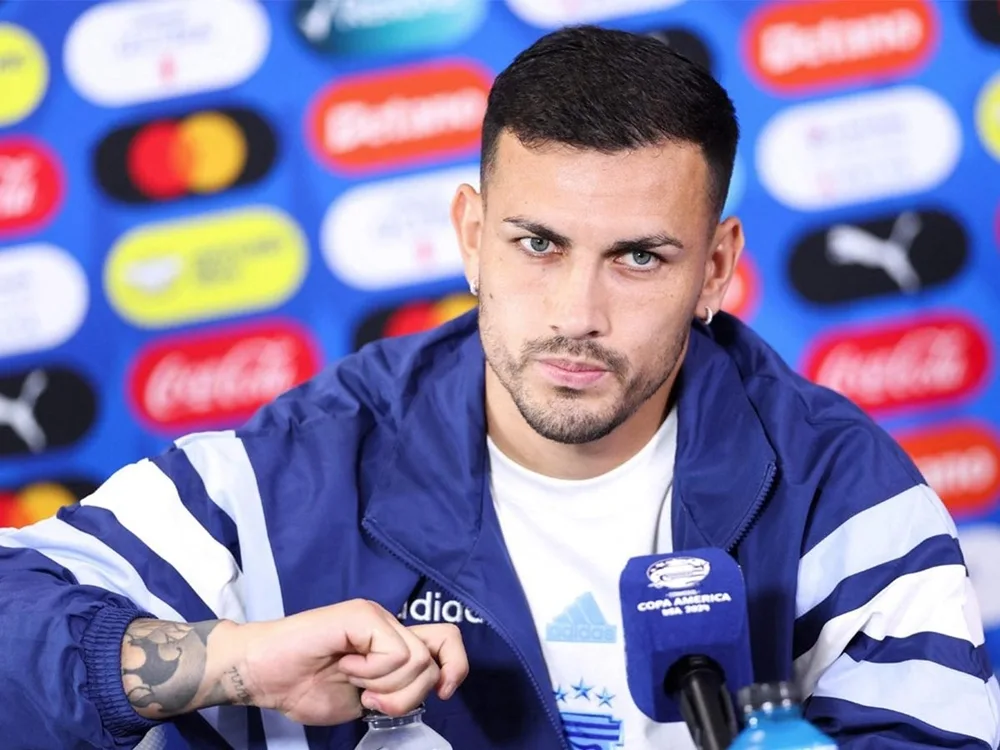 بوكا جونيورز الأرجنتيني يوقع مع باريديس لاعب روما الإيطالي بوكا جونيورز الأرجنتيني يوقع مع باريديس لاعب روما الإيطالي