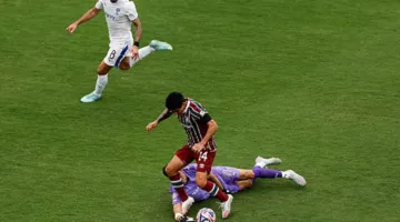 بونو ومشجع مميز في المدرجات: أبرز لحظات مباراة الهلال وفلومينينسي (صور)