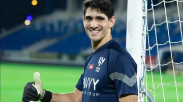 بونو يواصل مشواره مع الهلال السعودي حتى عام 2027