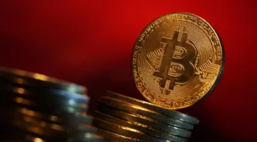 بيتكوين تصل إلى مستوى تاريخي جديد بفضل زيادة الطلب من المؤسسات الاستثمارية