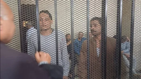تأجيل جلسة المحاكمة للمتهمين في قضية وفاة مساعد وزير الداخلية السابق وزوجته في أسيوط تأجيل جلسة المحاكمة للمتهمين في قضية وفاة مساعد وزير الداخلية السابق وزوجته في أسيوط