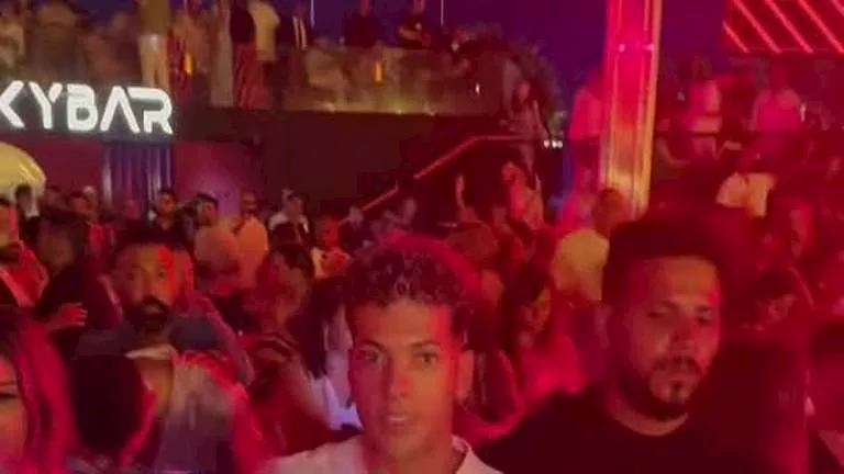 تأملات حول مشكلة أحمد فتوح مع نادي الزمالك تأملات حول مشكلة أحمد فتوح مع نادي الزمالك