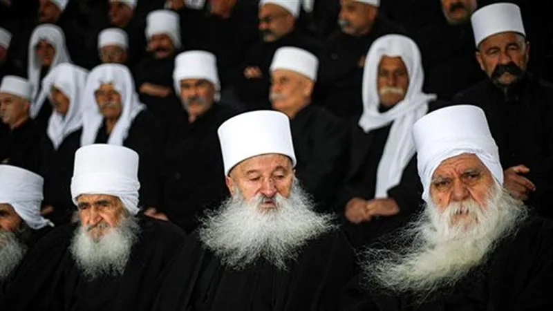 تاريخ غني وحاضر متشابك: الدروز من المبادئ العقائدية إلى التأثير السياسي