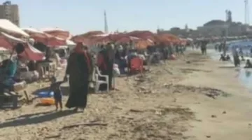 نسيم البحر يُنعش سواحل الإسكندرية في ظل ارتفاع درجة الحرارة إلى 37 درجة