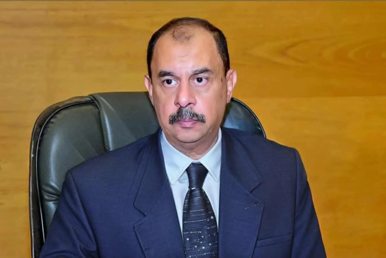 محافظ سوهاج يتخذ خطوات سريعة لمواجهة حرائق برخيل: دعم عاجل، خطط لتعويض المتضررين، وفتح تحقيقات علمية لتحديد أسباب الاشتعال. محافظ سوهاج يتخذ خطوات سريعة لمواجهة حرائق برخيل: دعم عاجل، خطط لتعويض المتضررين، وفتح تحقيقات علمية لتحديد أسباب الاشتعال.