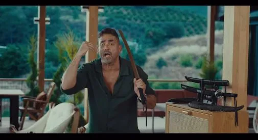 هذا المساء.. أمير كرارة يحيي العرض الأول لفيلم الشاطر.