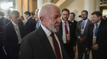 تجاهل جميع الإنذارات.. «لولا داسيلفا» يُعلن مواجهة التعريفات التي فرضها ترامب