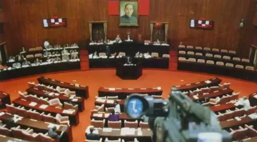 تحذير صارم إلى الصين: تصويت تاريخي في تايوان لإقالة نواب البرلمان