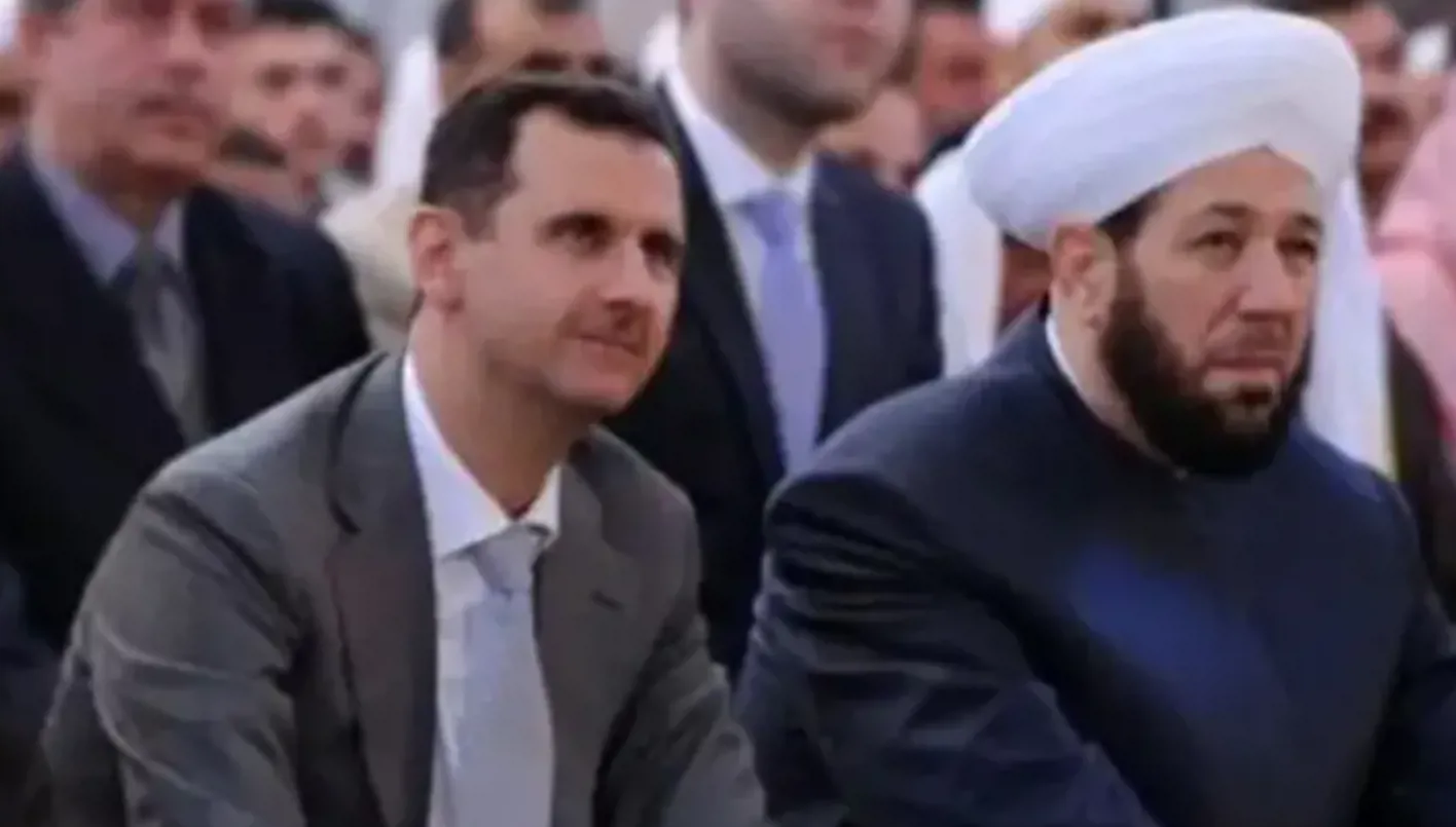 تحقيق مع شخصيات بارزة من فترة الأسد، بما في ذلك المفتي السابق لسوريا