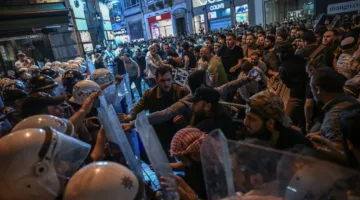 تداعيات على القيم الدينية: احتجاجات في إسطنبول بسبب رسم مسيء للنبي محمد