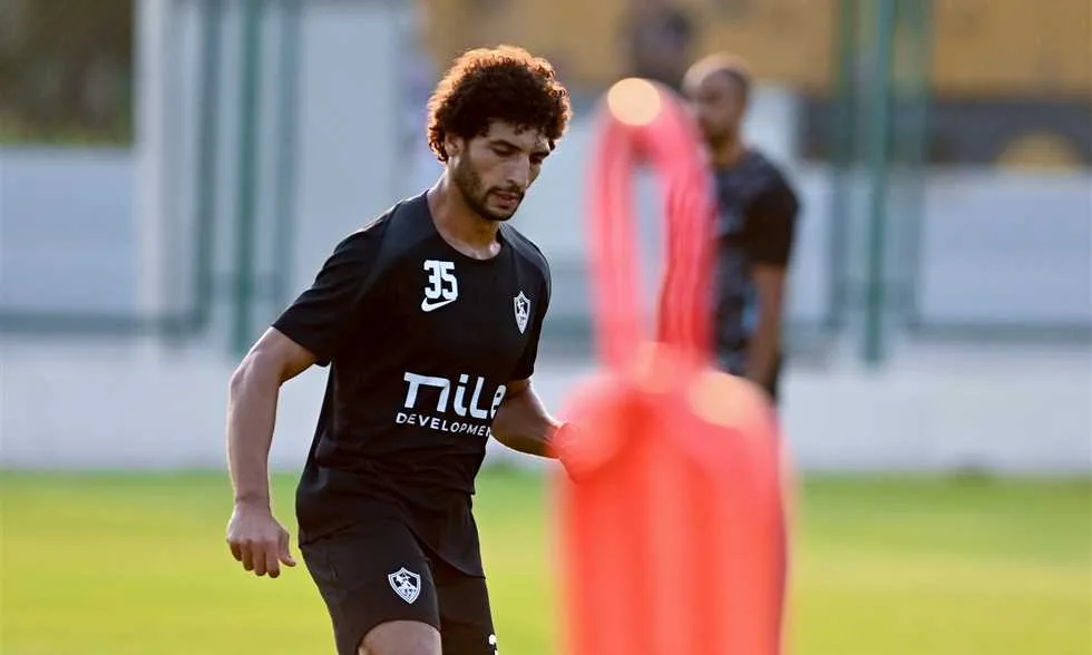 تدريب بدني صباحي لفريق الزمالك في العاصمة الإدارية تدريب بدني صباحي لفريق الزمالك في العاصمة الإدارية