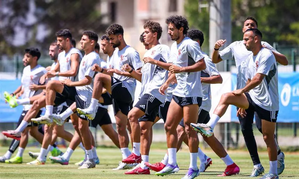 تدريبات الأهلي في تونس – لقاء بين ريبيرو وفريقه المساعد تدريبات الأهلي في تونس – لقاء بين ريبيرو وفريقه المساعد