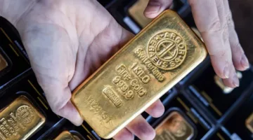تراجع أسعار الذهب بنسبة 0.7% ليصل إلى 3,313 دولار للأونصة.