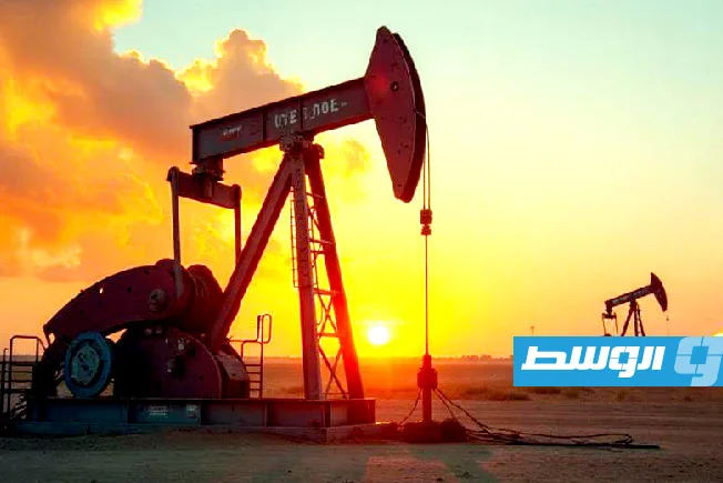 تراجع أسعار النفط في ظل القلق من انخفاض الطلب في الولايات المتحدة