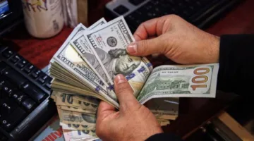 تراجع سعر الدولار مقابل الجنيه في منتصف التداولات اليوم