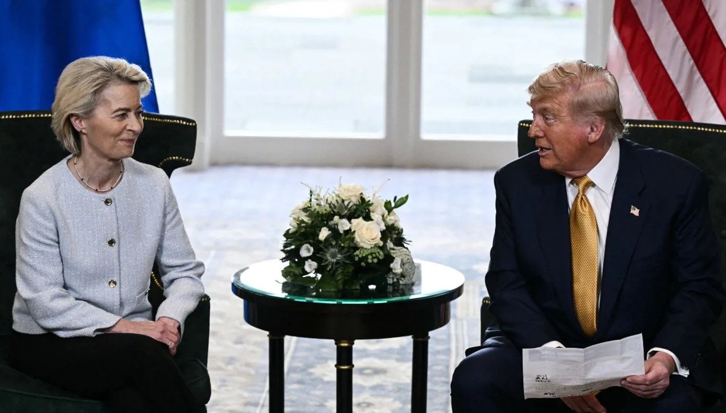 ترامب ‘الراعي العالمي’ يعيق أوروبا ويستعيد السيطرة على قضايا غزة وسوريا وإيران. ترامب ‘الراعي العالمي’ يعيق أوروبا ويستعيد السيطرة على قضايا غزة وسوريا وإيران.
