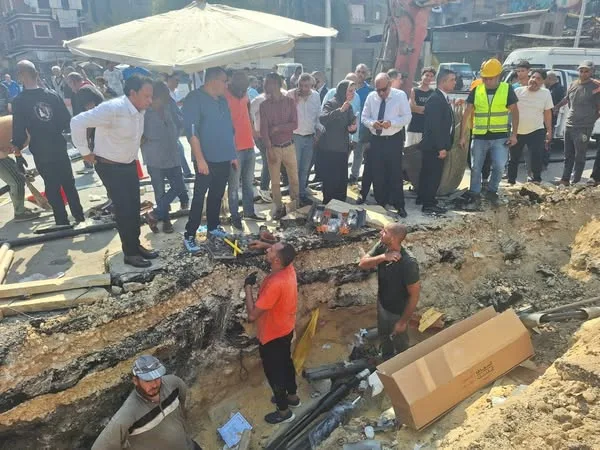 تسبب عطل في كابل في انقطاع الكهرباء ببعض مناطق محافظة الجيزة. تسبب عطل في كابل في انقطاع الكهرباء ببعض مناطق محافظة الجيزة.