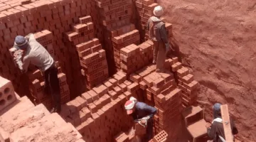 تسوية أوضاع 200 مصنع طوب في الجيزة منذ بداية العام الجاري