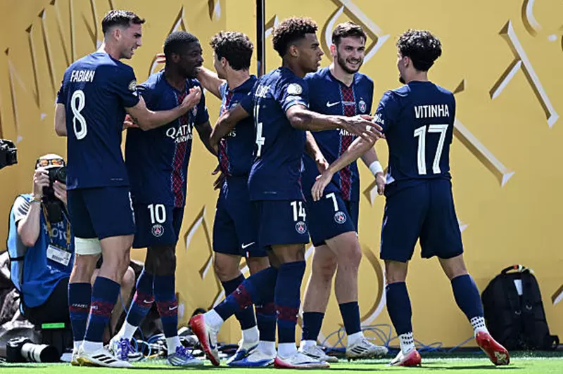 تشكيلة باريس: لا تغييرات في مواجهة تشيلسي بنهائي كأس العالم للأندية تشكيلة باريس: لا تغييرات في مواجهة تشيلسي بنهائي كأس العالم للأندية