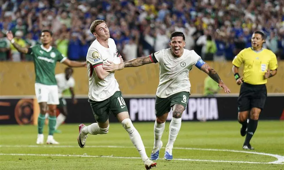تشيلسي يتأهل إلى نصف نهائي كأس العالم للأندية بفوز غير متوقع على بالميراس بهدف ذاتي في مواجهة برازيلية جديدة تشيلسي يتأهل إلى نصف نهائي كأس العالم للأندية بفوز غير متوقع على بالميراس بهدف ذاتي في مواجهة برازيلية جديدة