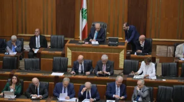تصاعد التوتر والنقاشات في مجلس النواب اللبناني (فيديو)