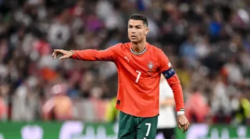 “تصريح غير منطقي”.. كومو يدحض شائعات التعاقد مع كريستيانو