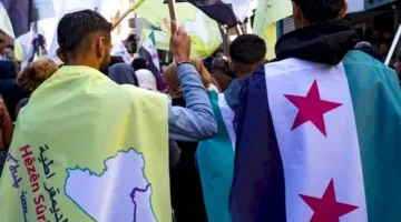 تطور ملحوظ في المفاوضات بين قسد ودمشق.. وماكرون يشارك في الأمر
