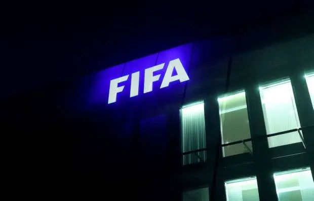 تغييرات في قوانين كرة القدم: أحكام أصبحت سارية المفعول تغييرات في قوانين كرة القدم: أحكام أصبحت سارية المفعول