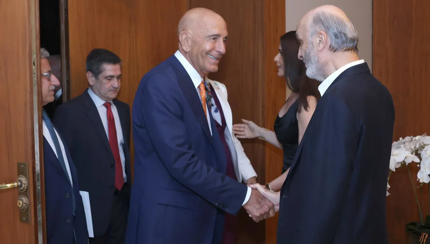 تفاصيل الاجتماع بين توم برّاك وجعجع ليلة أمس: تواجد الورقة الأميركية وسلاح حزب الله تفاصيل الاجتماع بين توم برّاك وجعجع ليلة أمس: تواجد الورقة الأميركية وسلاح حزب الله