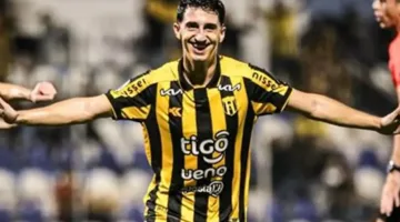 تقارير: الأهلي يقدم عرضًا لضم أوجستين منصور من أجل التعاقد معه